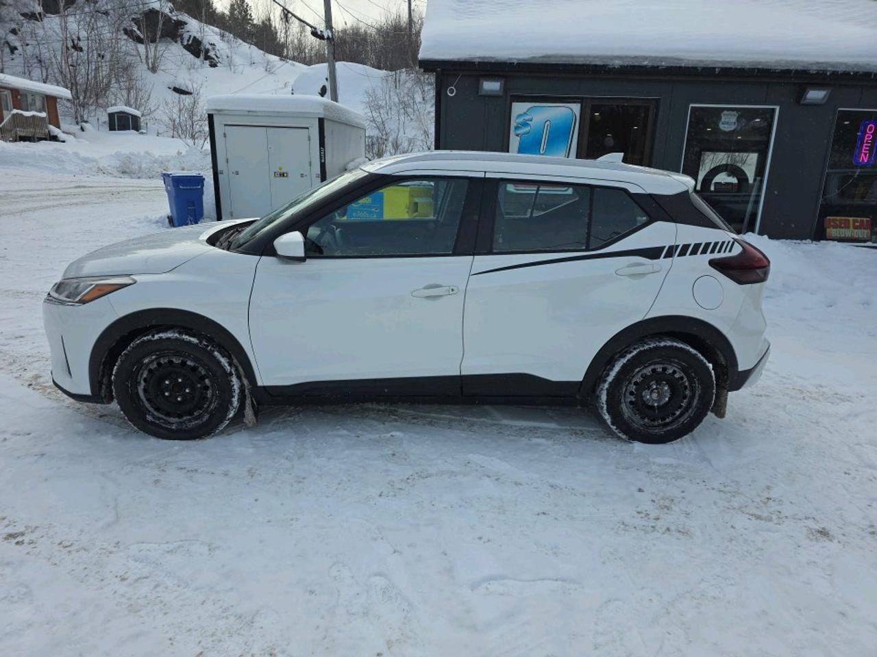 2021 Nissan Kicks KICKS SV Photo