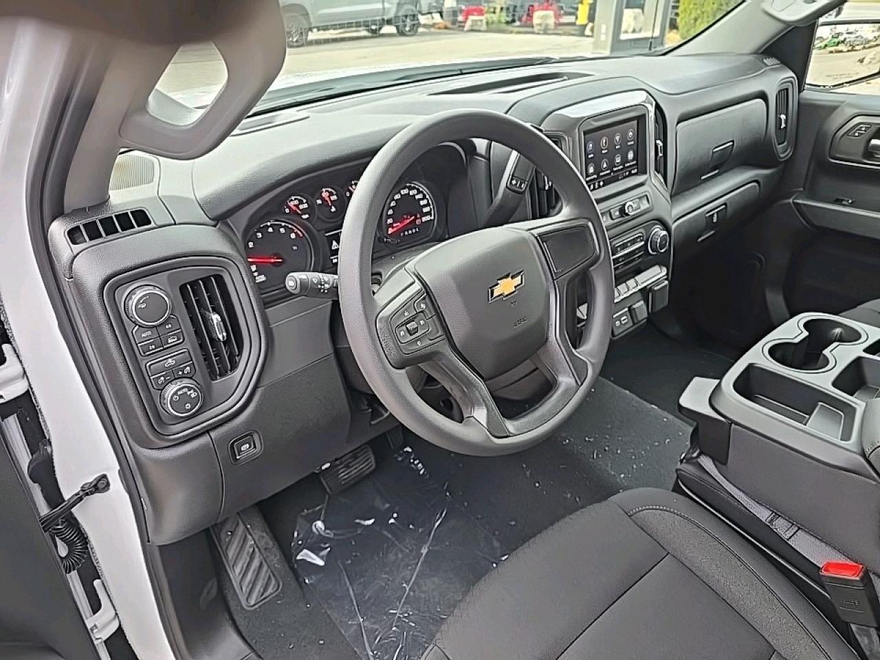 2026 Chevrolet Silverado 1500 Custom Photo3