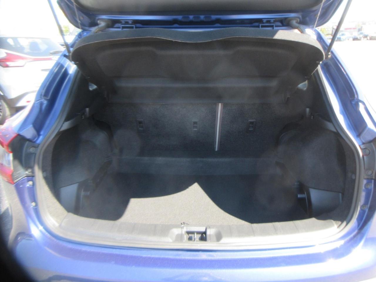 2020 Nissan Qashqai S Photo4