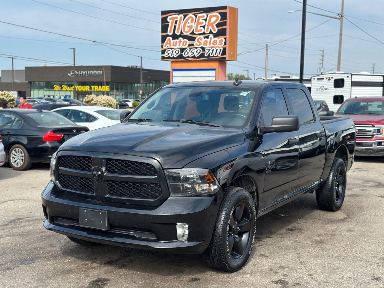 2021 RAM 1500 Classic EXPRESS - Photo #1