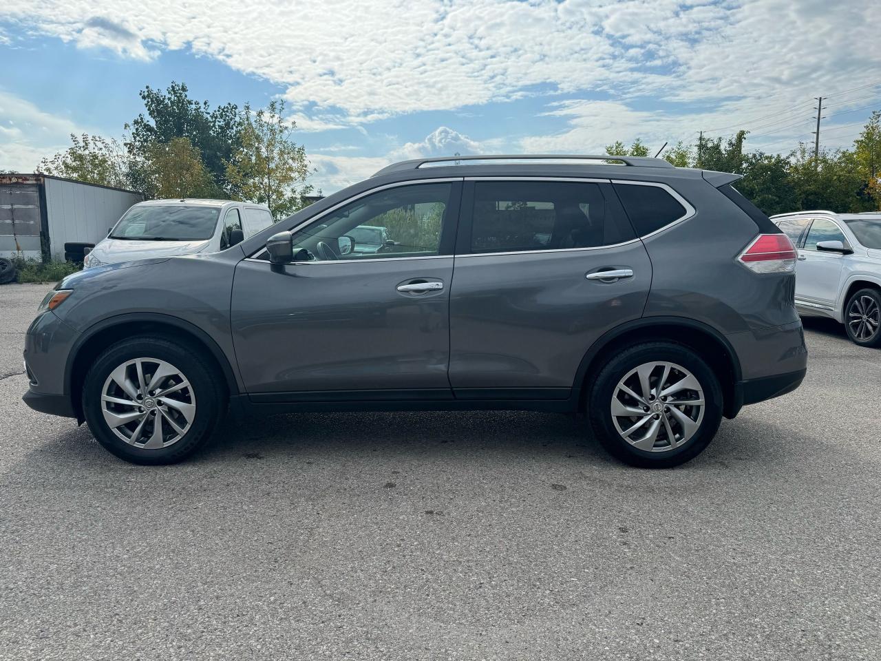 2015 Nissan Rogue SL - Photo #8