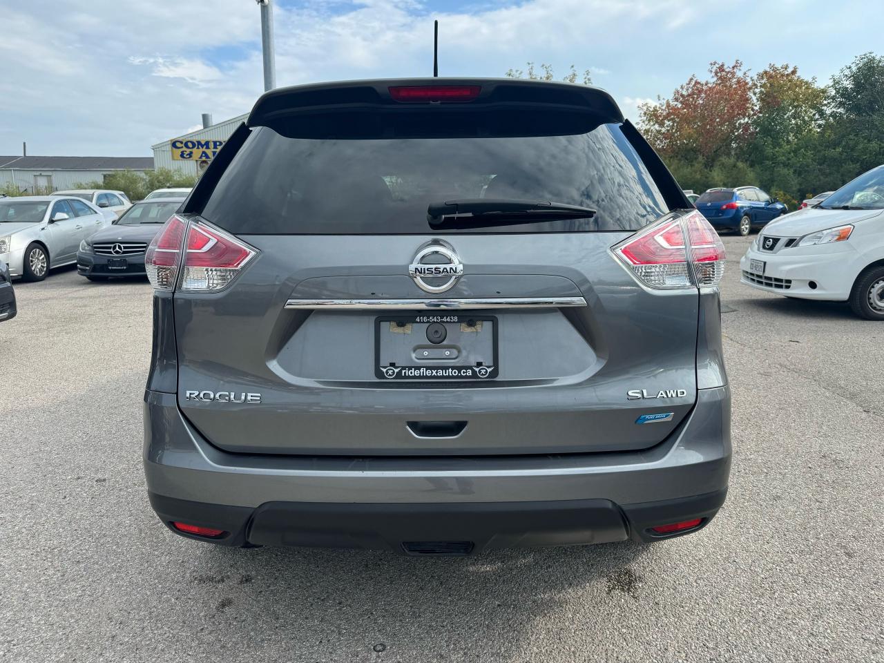 2015 Nissan Rogue SL - Photo #6