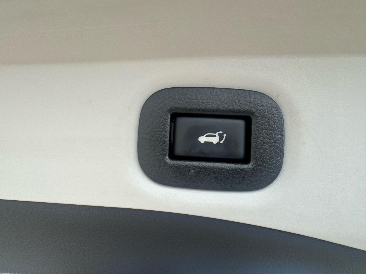 2015 Nissan Rogue SL - Photo #20