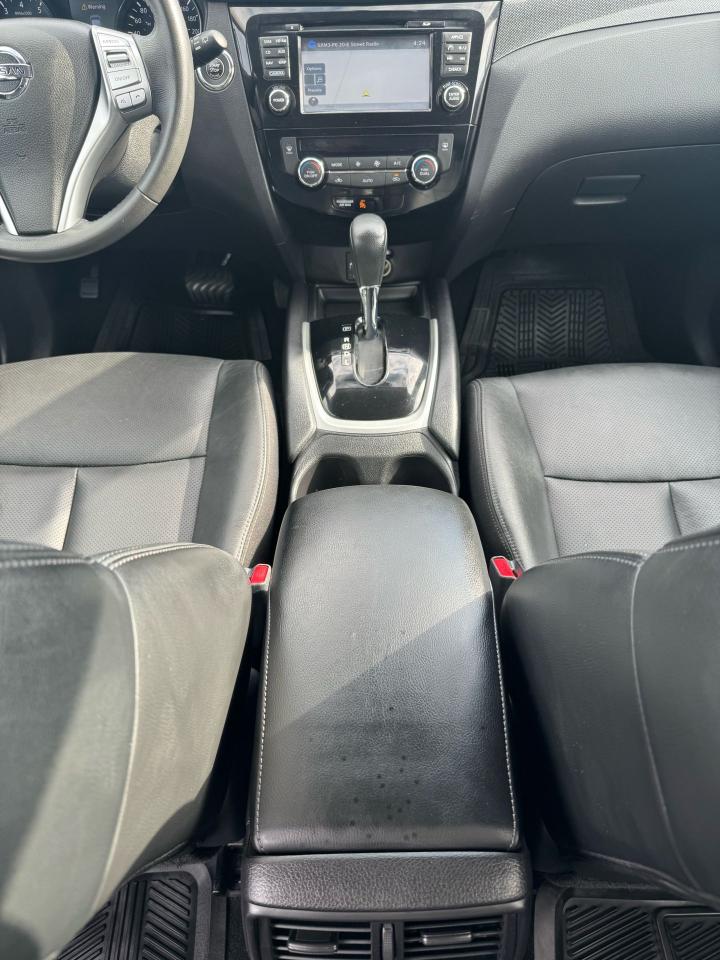 2015 Nissan Rogue SL - Photo #16
