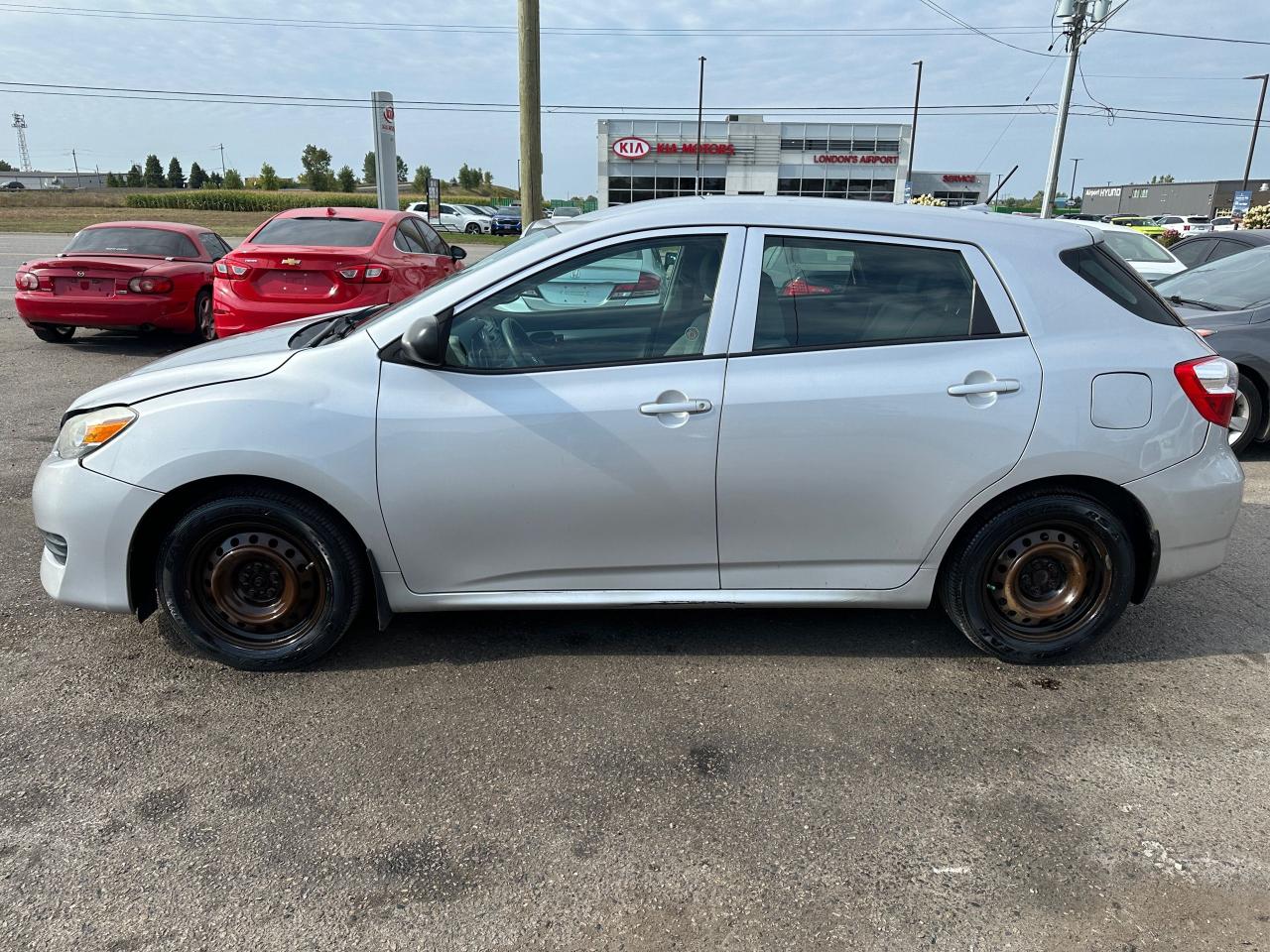 2009 Toyota Matrix  - Photo #2