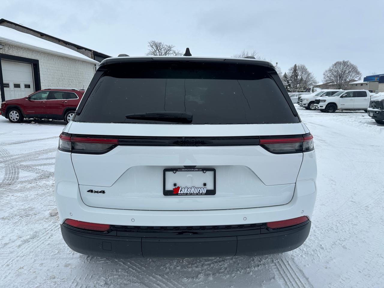 2025 Jeep Grand Cherokee Altitude Photo