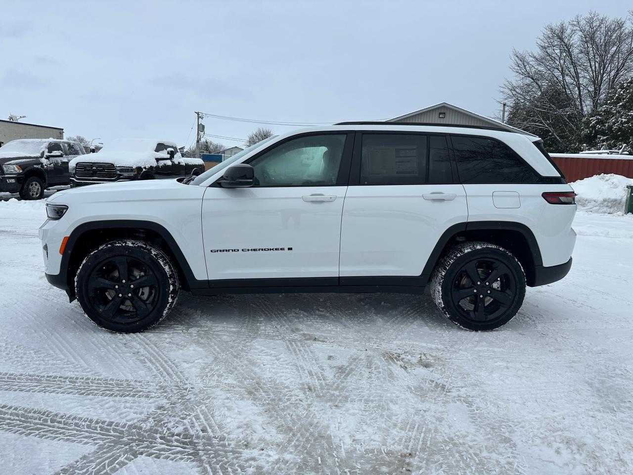 2025 Jeep Grand Cherokee Altitude Photo