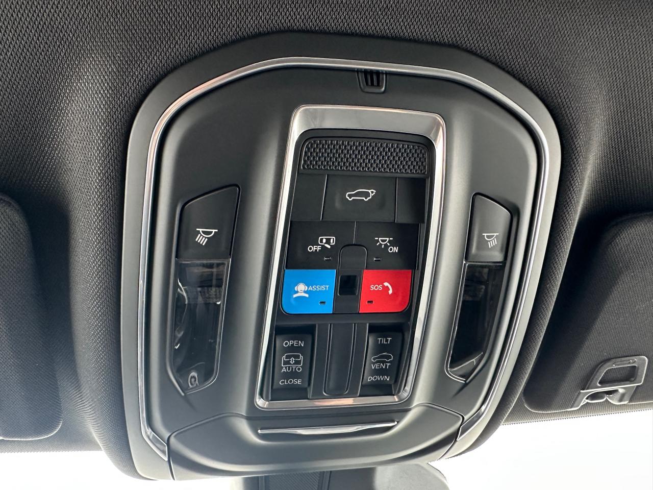 2025 Jeep Grand Cherokee Altitude Photo