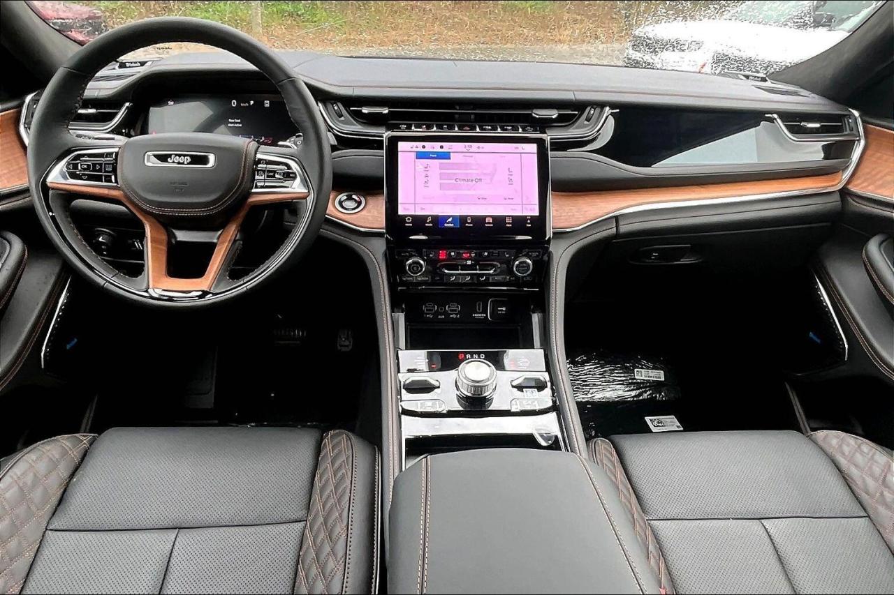 2025 Jeep Grand Cherokee SUMMIT RESERVE | High Altitude | Adv Protech | 4X4 Photo3