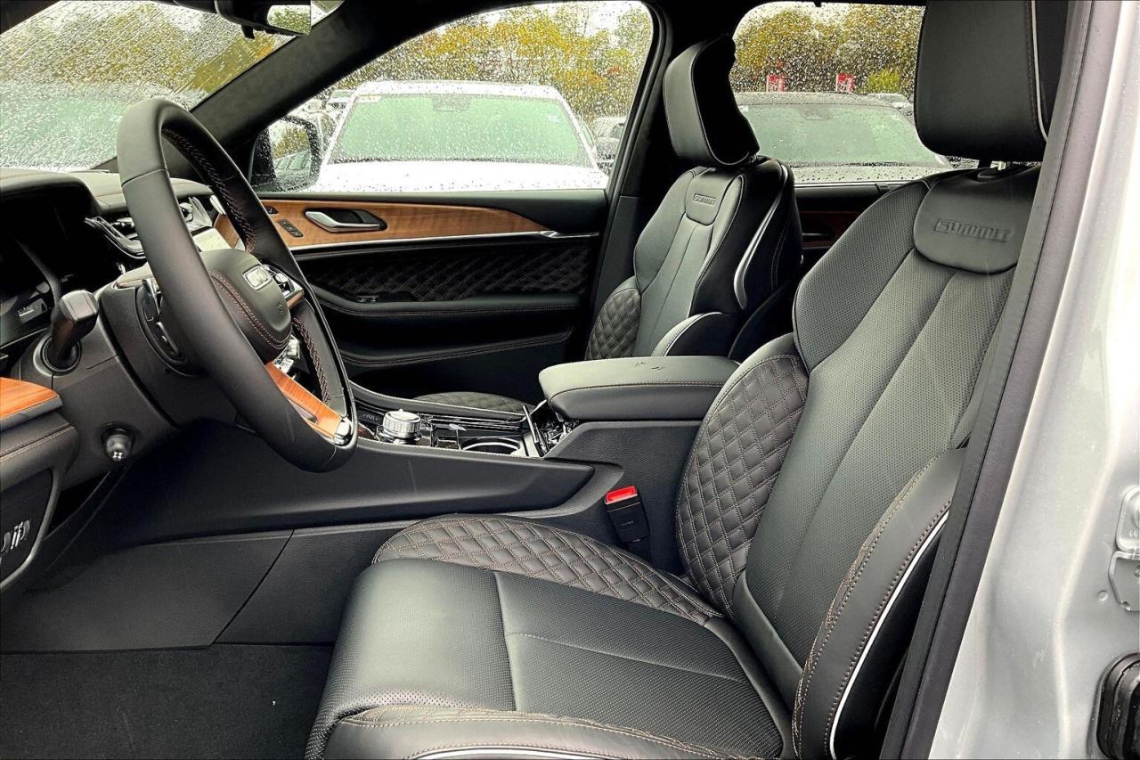 2025 Jeep Grand Cherokee SUMMIT RESERVE | High Altitude | Adv Protech | 4X4 Photo