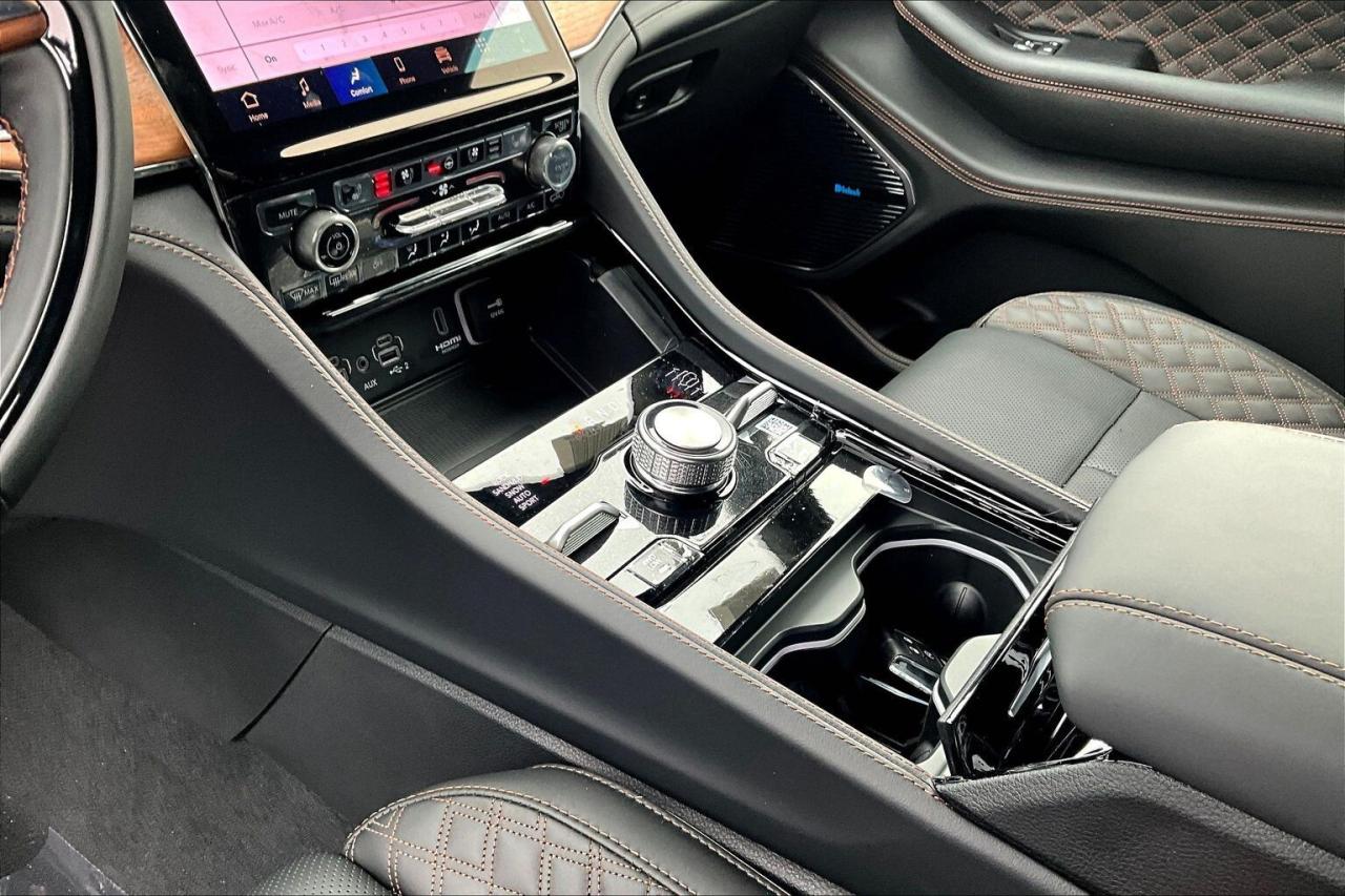 2025 Jeep Grand Cherokee SUMMIT RESERVE | High Altitude | Adv Protech | 4X4 Photo