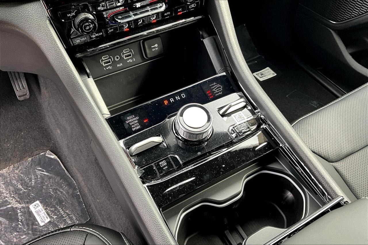 2025 Jeep Grand Cherokee L OVERLAND | Lux Tech 4 | Tow Pkg | 19-Speakers Photo