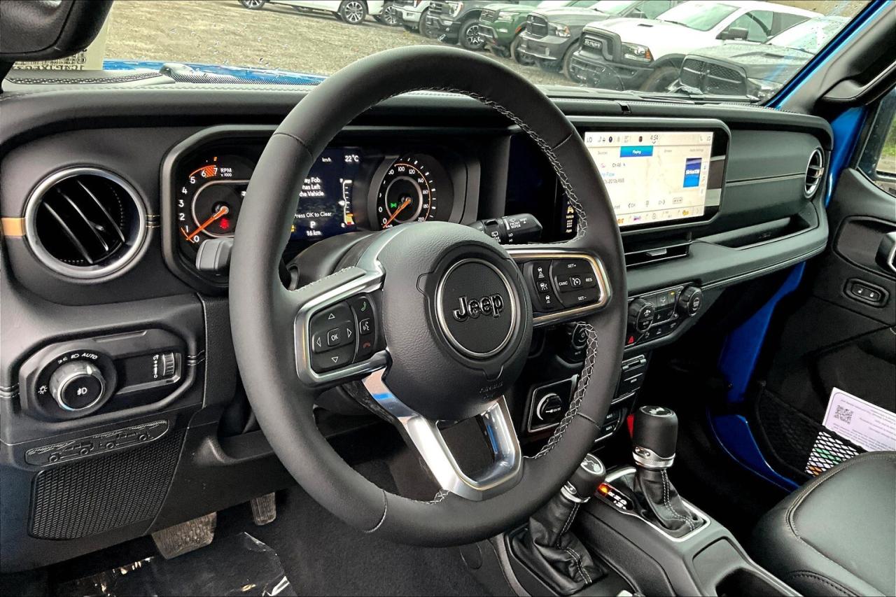 2026 Jeep Wrangler SAHARA 4DR | Sky-Top | Leather | 18" Alloys | Nav Photo