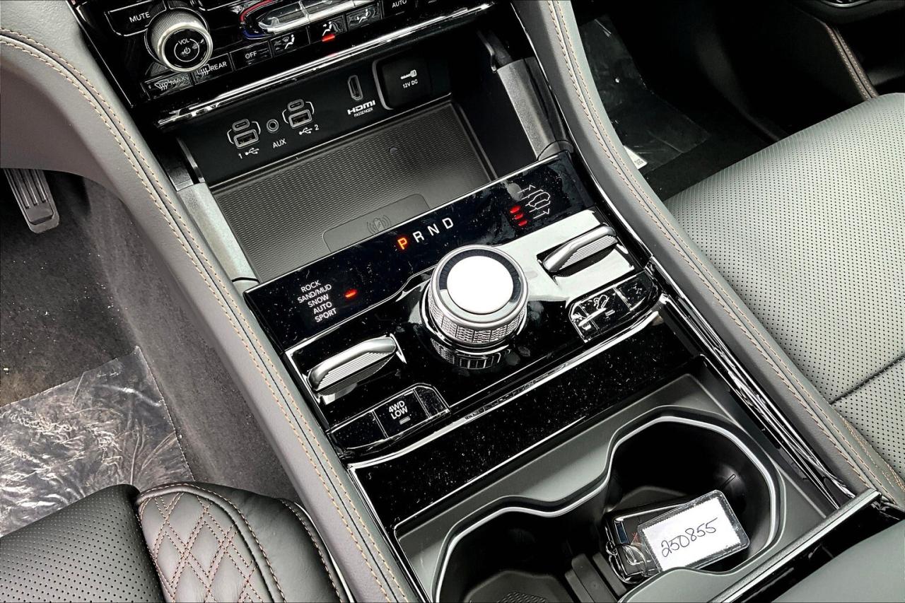 2025 Jeep Grand Cherokee L SUMMIT RESERVE | High Altitude | Adv Protech | 4X4 Photo