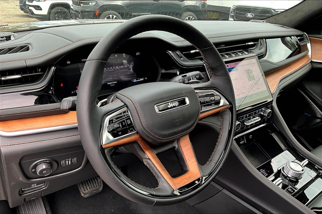 2025 Jeep Grand Cherokee L SUMMIT RESERVE | High Altitude | Adv Protech | 4X4 Photo