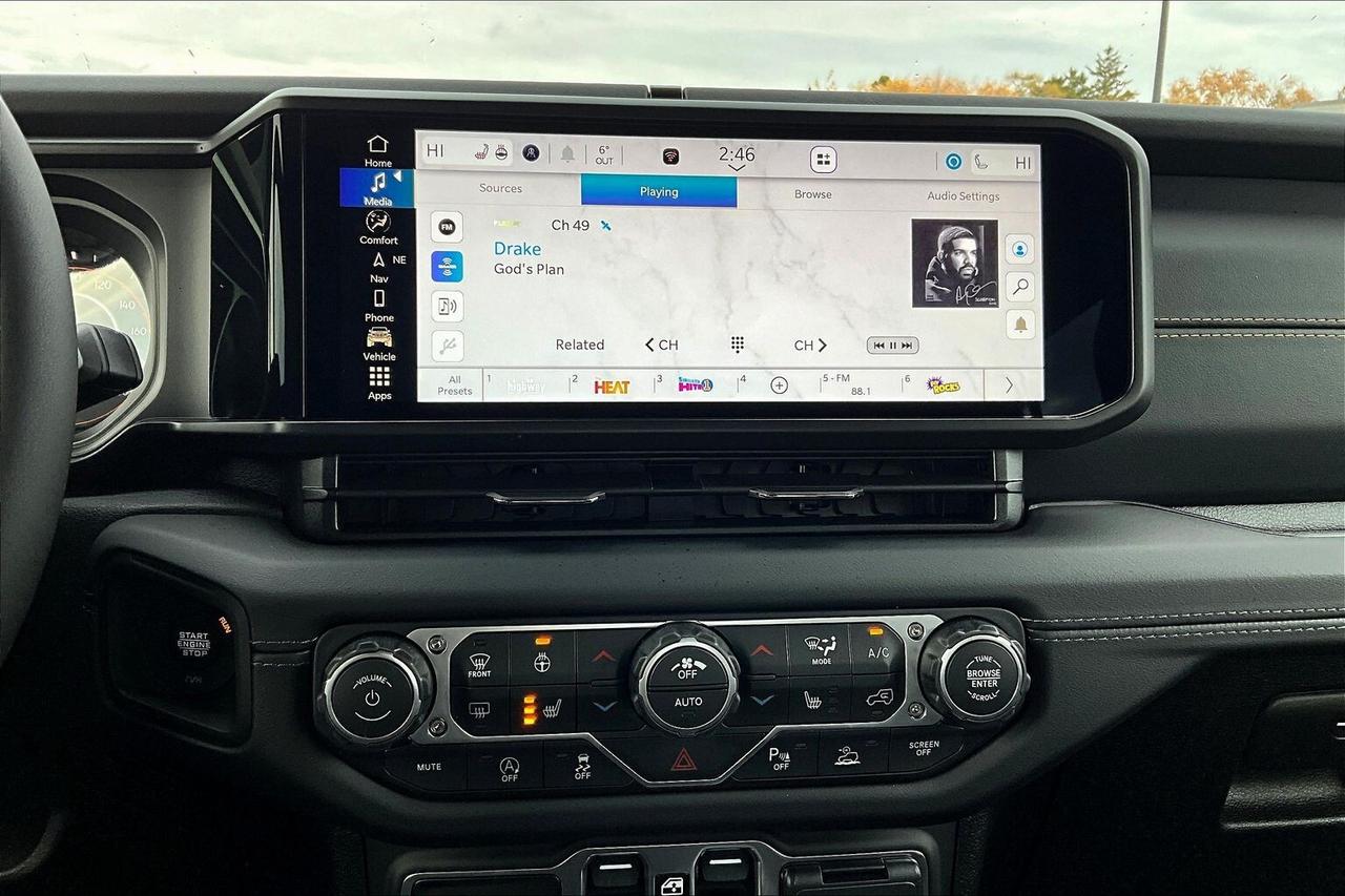 2026 Jeep Wrangler SAHARA | Sky-Top | Leather | Tow Pkg | 18" Wheels Photo