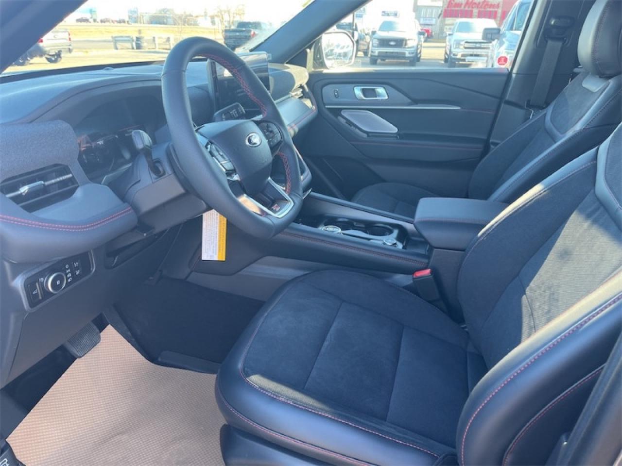2025 Ford Explorer ST  - Cooled Seats -  Heated Seats Photo5