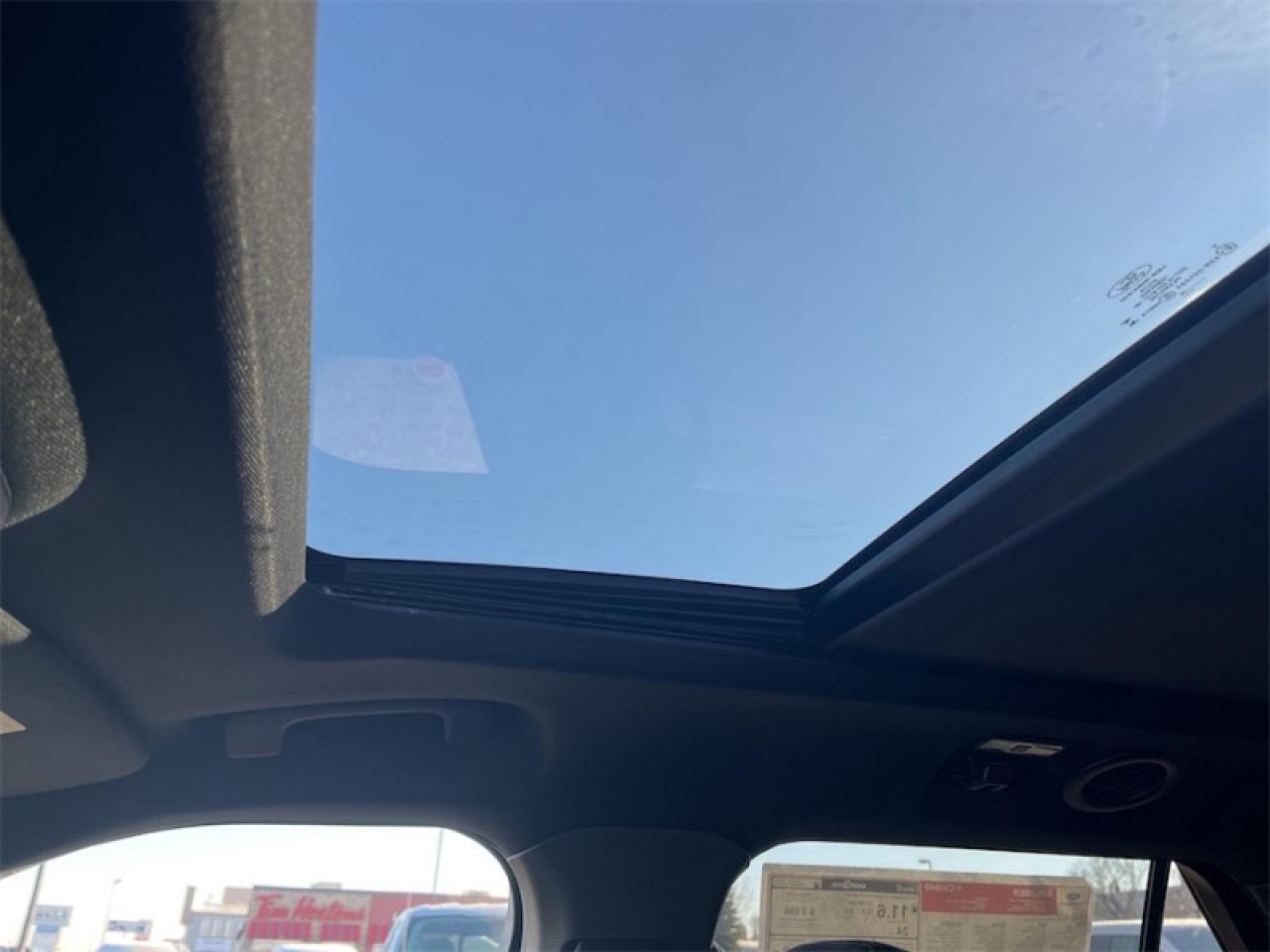 2025 Ford Explorer ST  - Cooled Seats -  Heated Seats Photo5