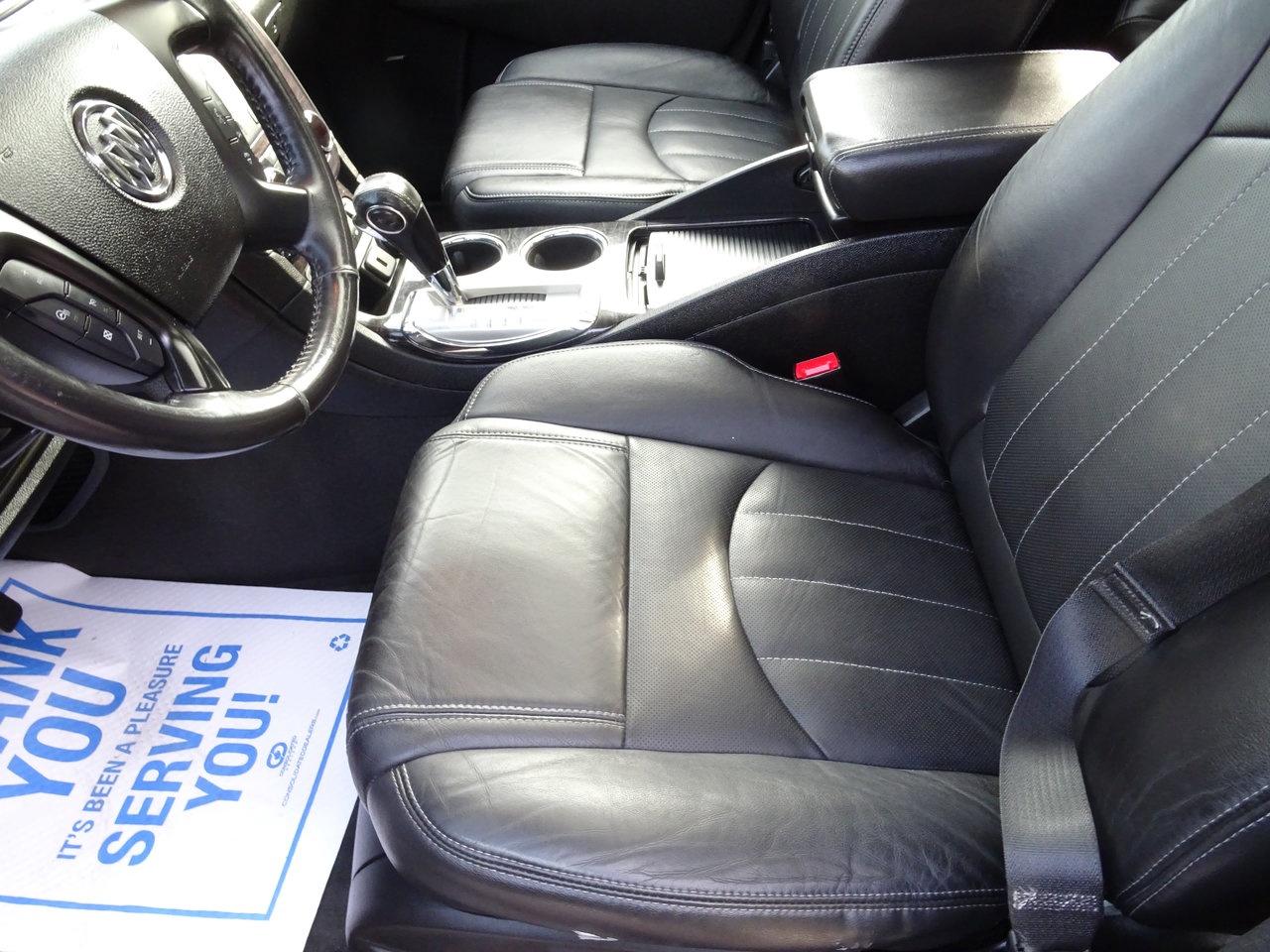 2017 Buick Enclave Leather - Photo #9