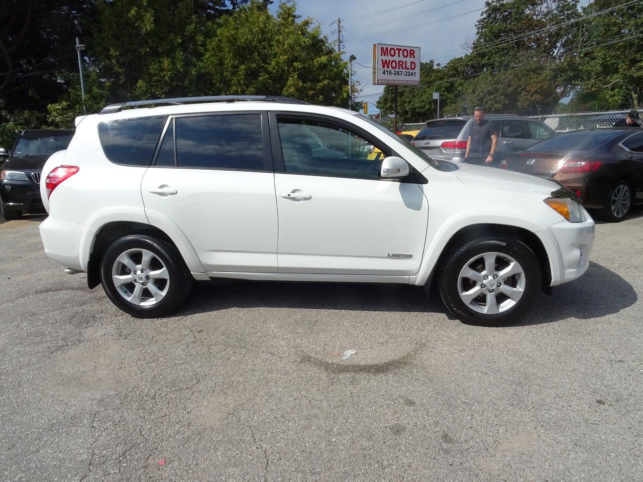2010 Toyota RAV4 LIMITED  - Photo #5