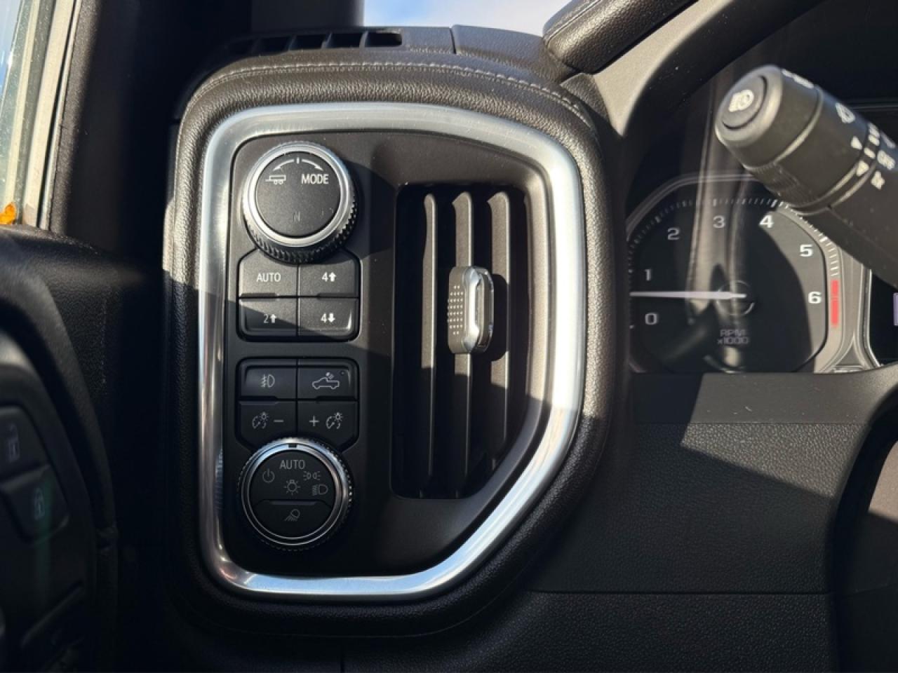 2022 GMC Sierra 1500 Limited Denali  - Navigation Photo