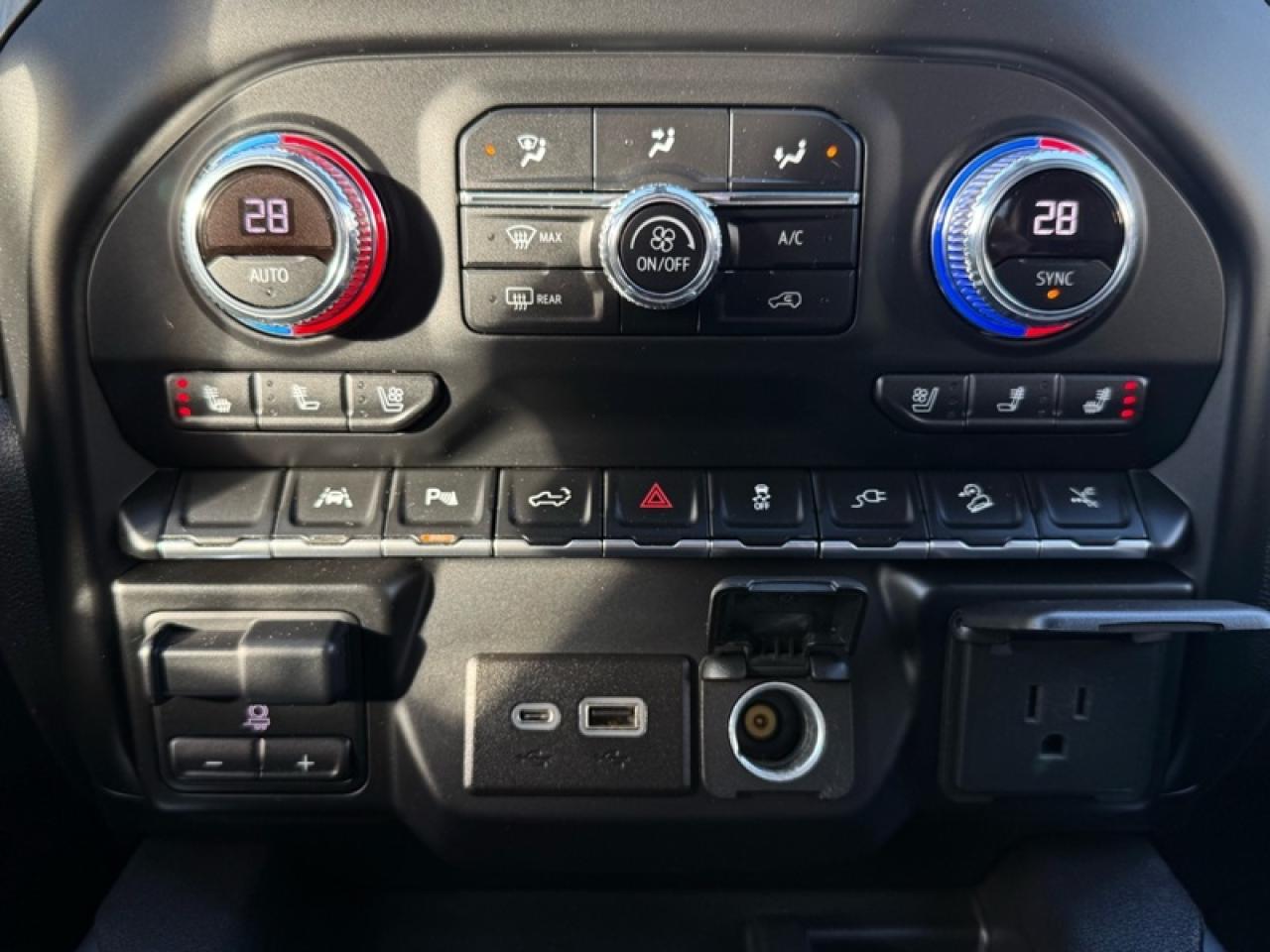 2022 GMC Sierra 1500 Limited Denali  - Navigation Photo