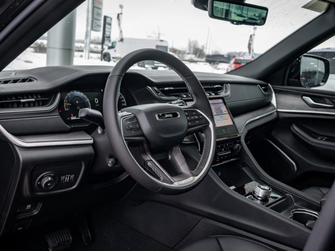 2025 Jeep Grand Cherokee L Limited Photo