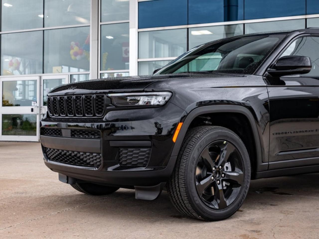 2025 Jeep Grand Cherokee L ALTITUDE Photo