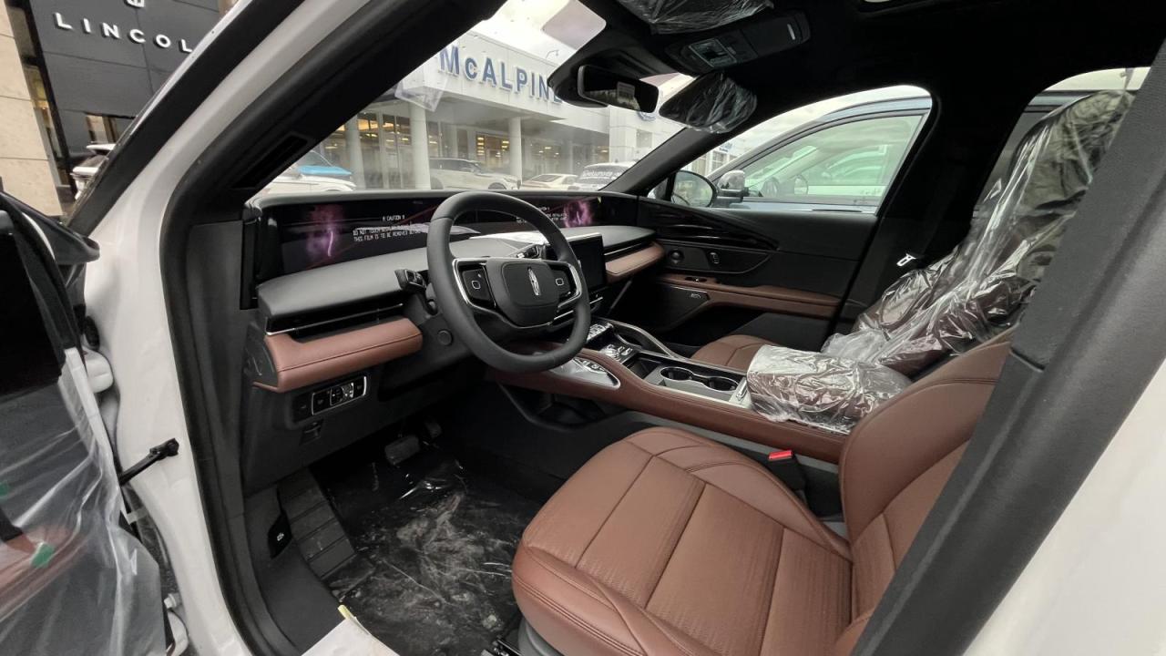 2025 Lincoln Nautilus Premiere Photo