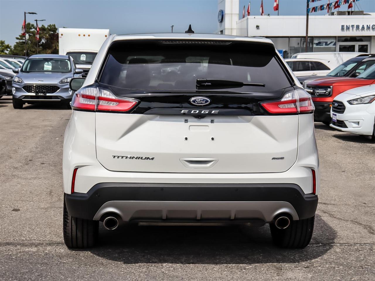 2024 Ford Edge Titanium Roof | Apple Car Play | Navigation | Heated Steering Wheel | Photo