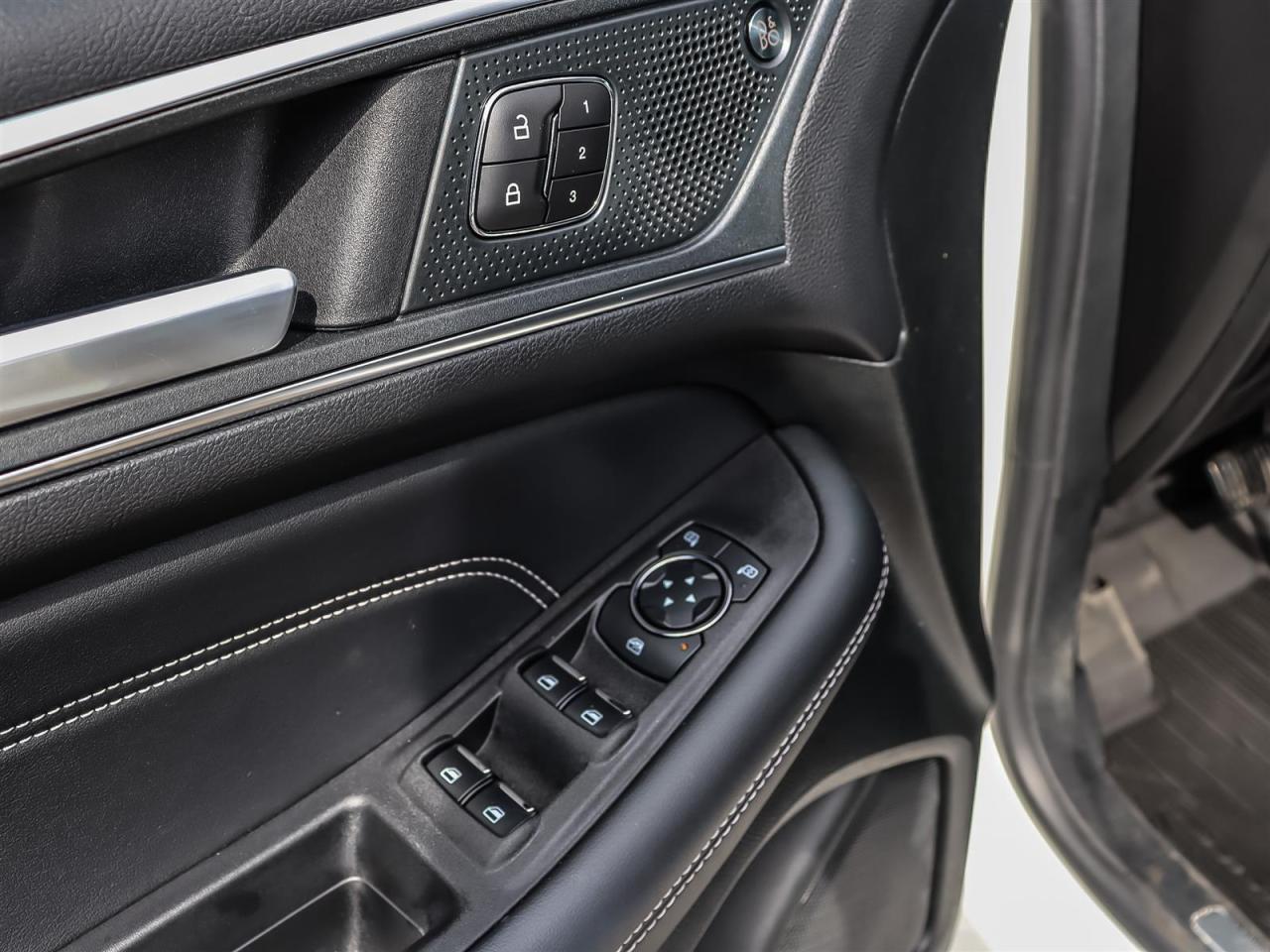 2024 Ford Edge Titanium Roof | Apple Car Play | Navigation | Heated Steering Wheel | Photo