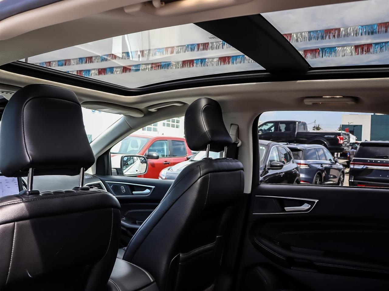 2024 Ford Edge Titanium Roof | Apple Car Play | Navigation | Heated Steering Wheel | Photo