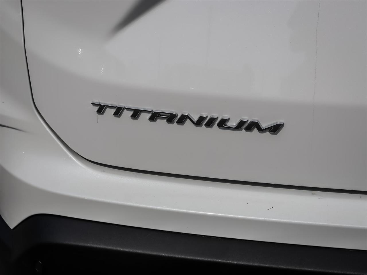 2024 Ford Edge Titanium Roof | Apple Car Play | Navigation | Heated Steering Wheel | Photo