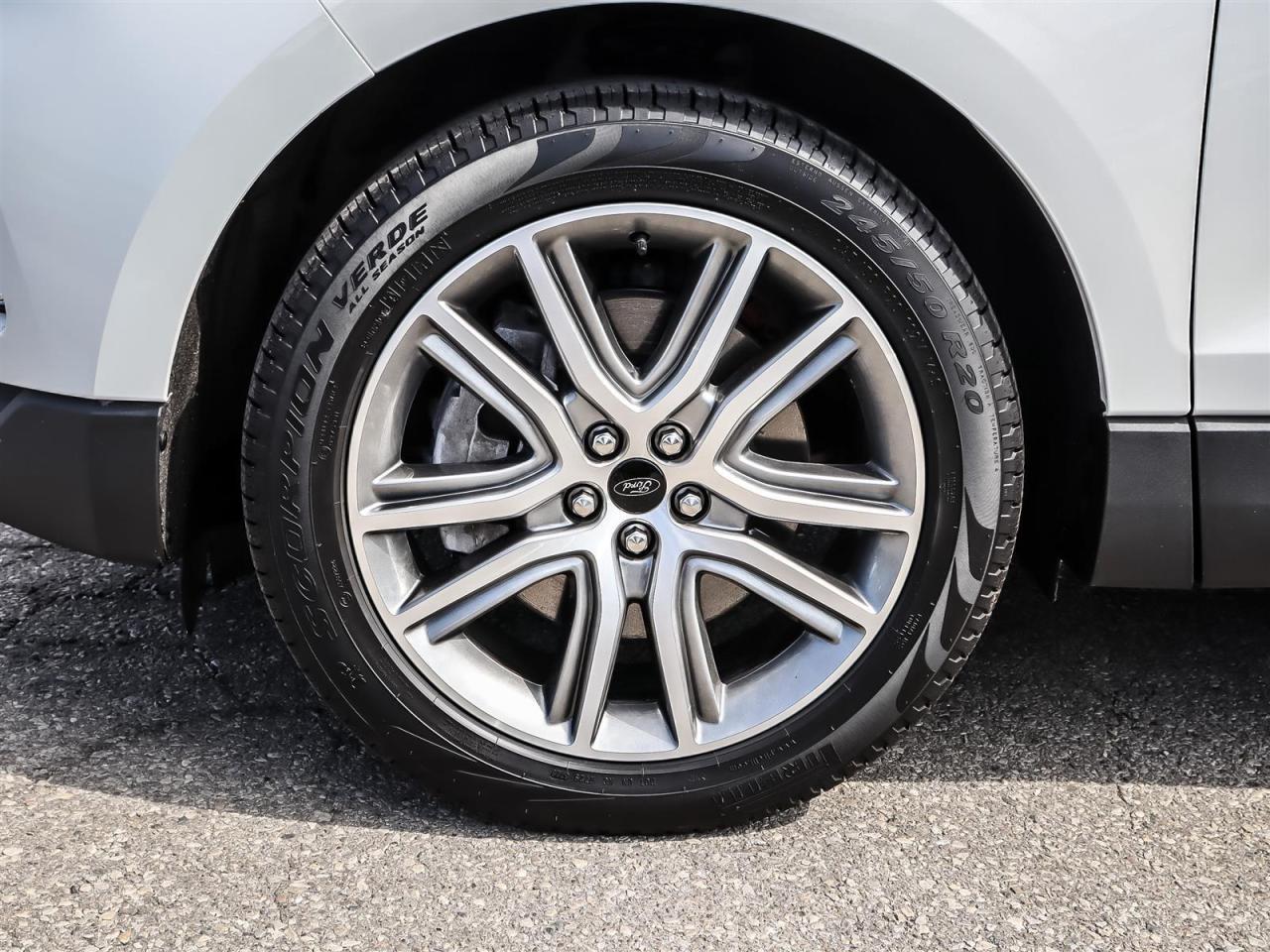 2024 Ford Edge Titanium Roof | Apple Car Play | Navigation | Heated Steering Wheel | Photo