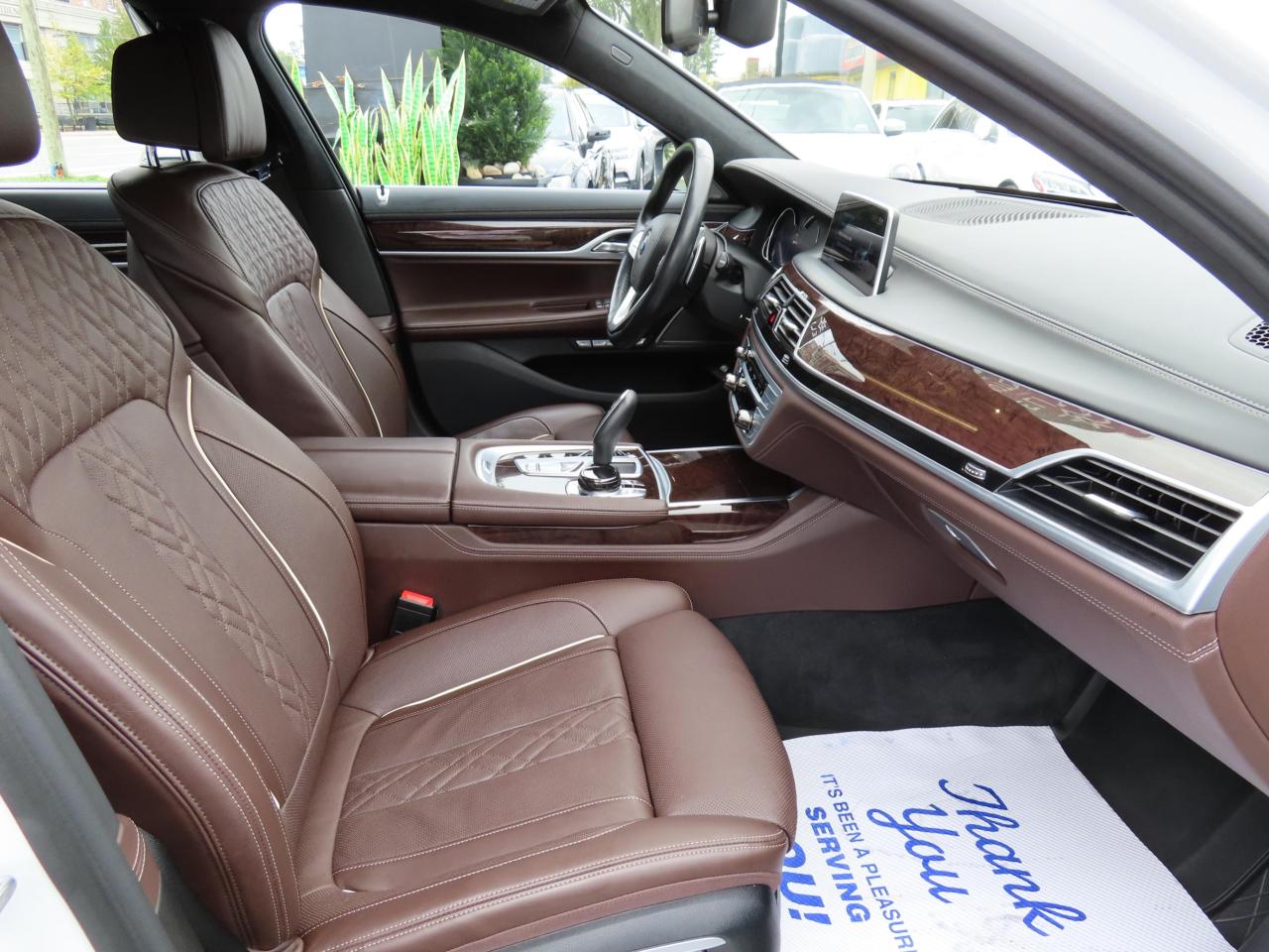 2017 BMW 7 Series 740Le XDrive AWD - Hybrid - Navi - Leather !! Photo