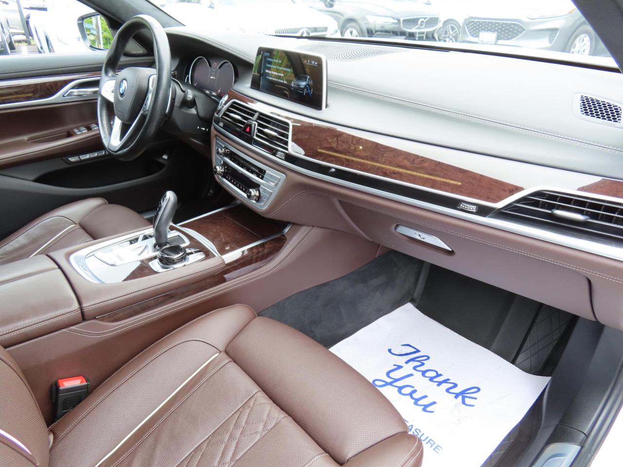 2017 BMW 7 Series 740Le XDrive AWD - Hybrid - Navi - Leather !! Photo