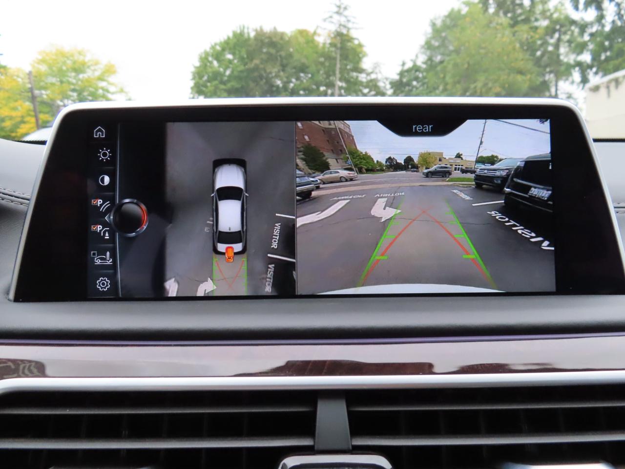 2017 BMW 7 Series 740Le XDrive AWD - Hybrid - Navi - Leather !! Photo