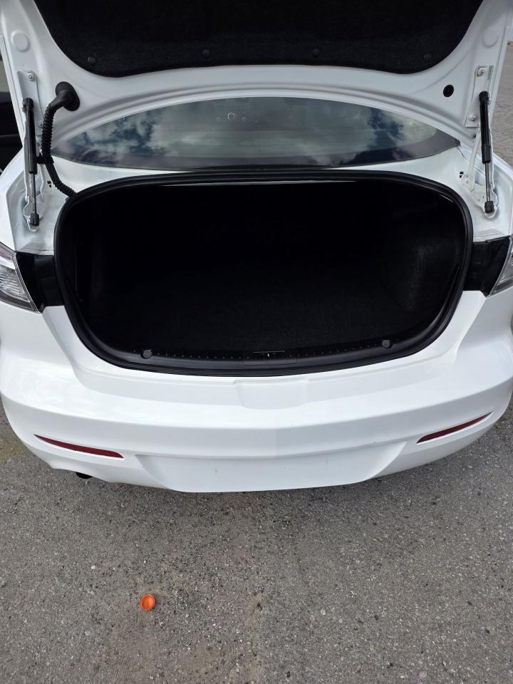 2013 Mazda MAZDA3 $6850 with Safety like new. - Photo #6