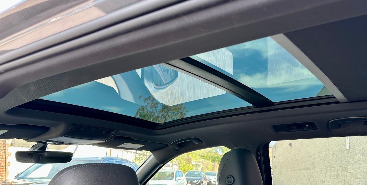 2019 Volkswagen Tiguan HIGHLINE | NO ACCIDENTS | LEATHER | SUNROOF | NAVI Photo