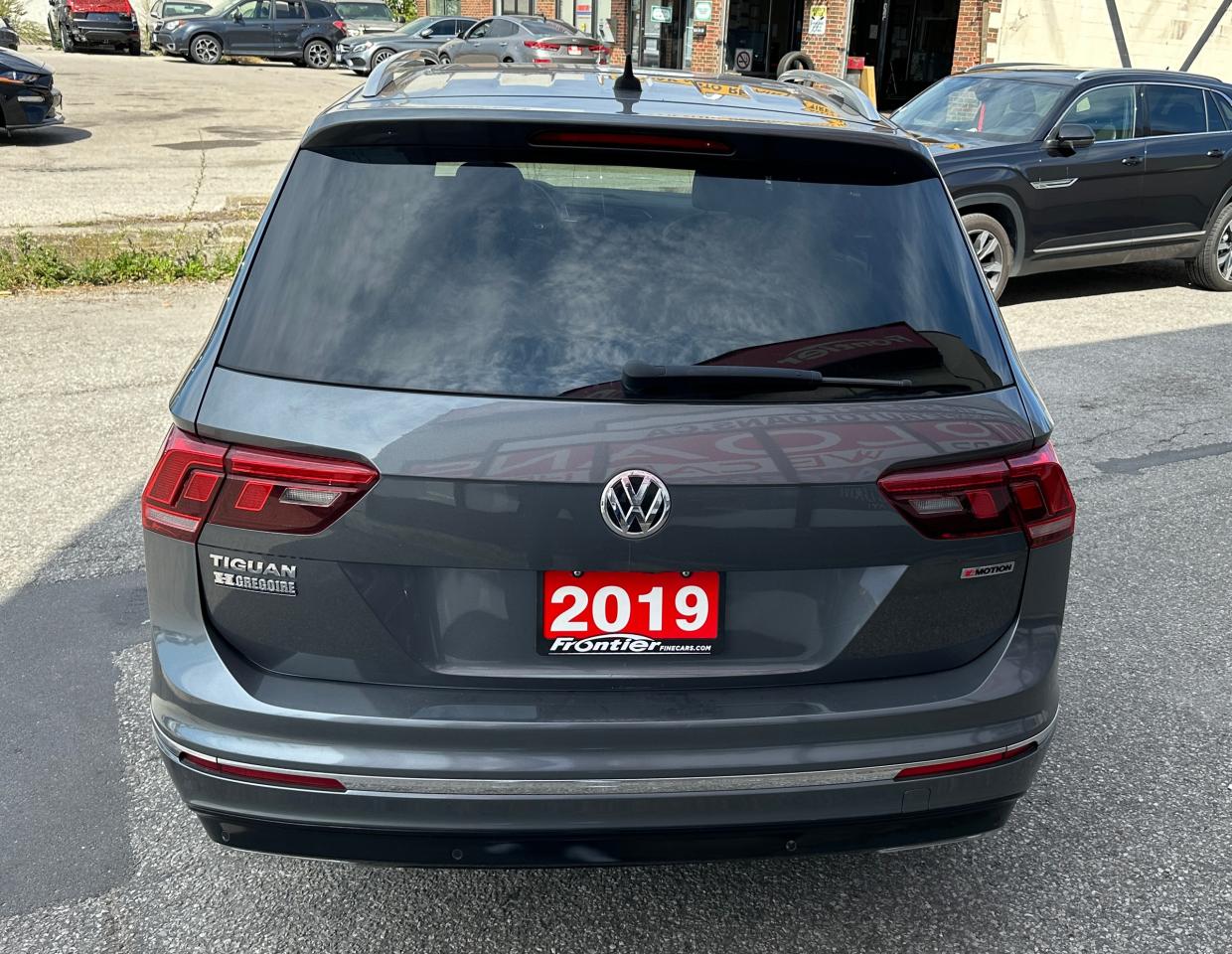 2019 Volkswagen Tiguan HIGHLINE | NO ACCIDENTS | LEATHER | SUNROOF | NAVI Photo