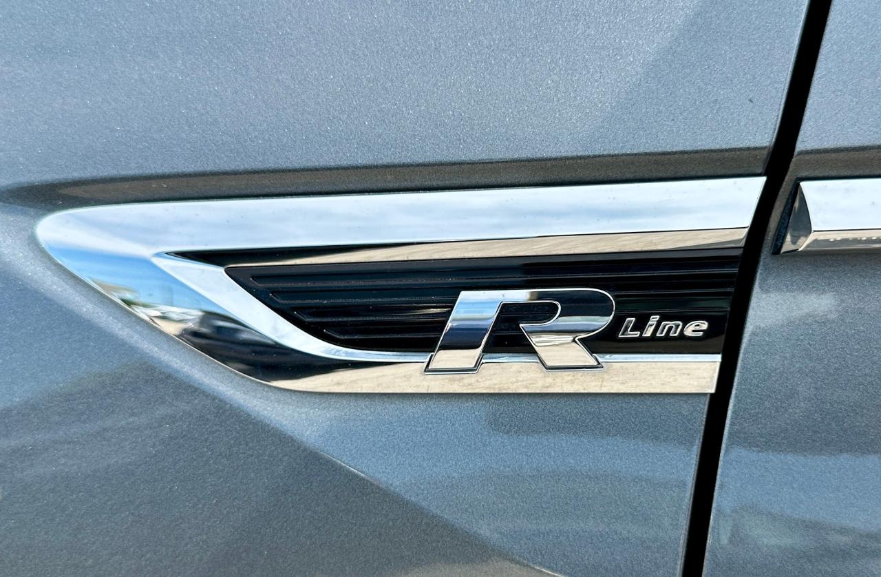 2019 Volkswagen Tiguan HIGHLINE | NO ACCIDENTS | LEATHER | SUNROOF | NAVI Photo