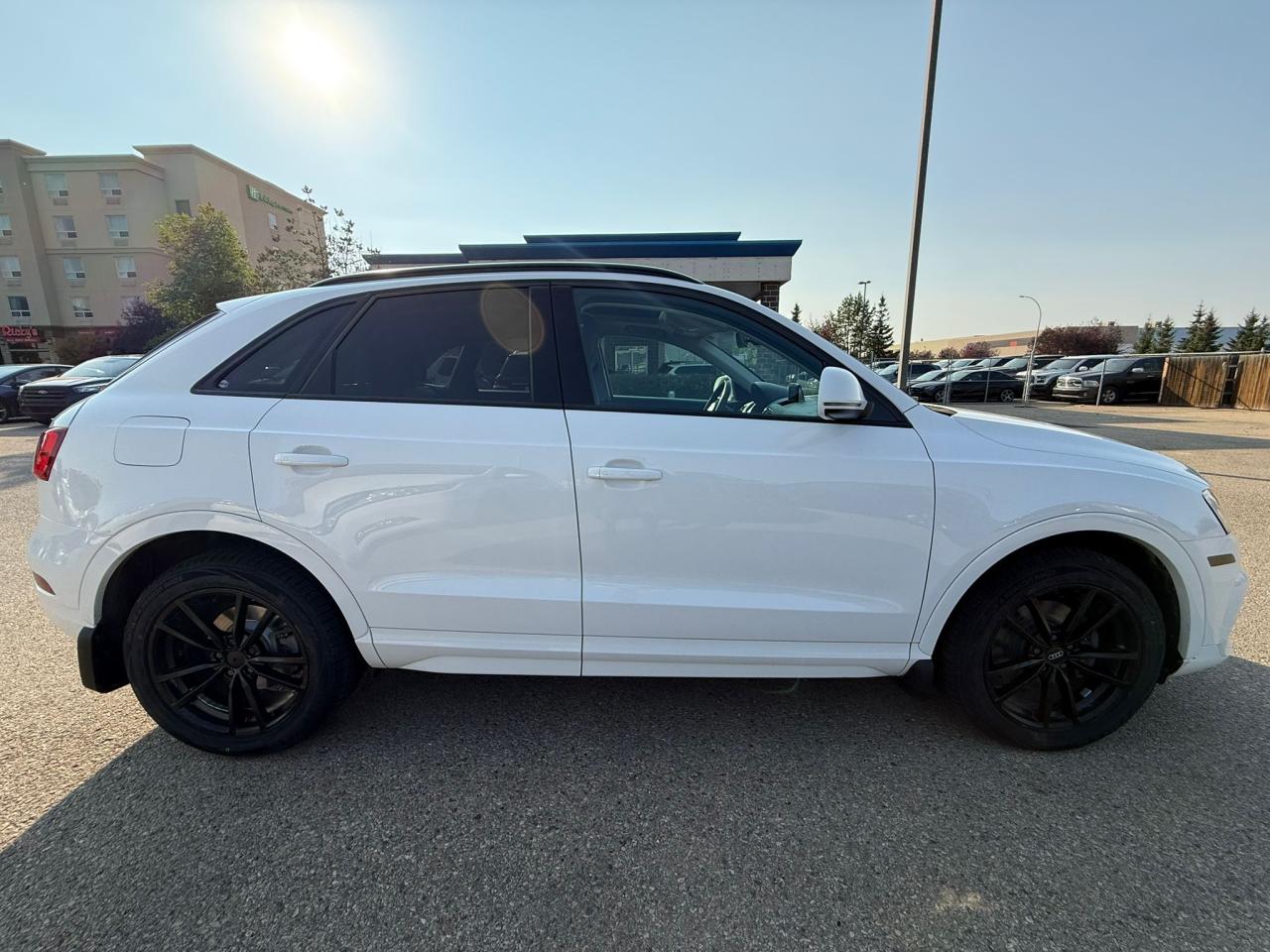 2017 Audi Q3 Komfort AWD | ALL CREDIT ACCEPTED!! - Photo #8