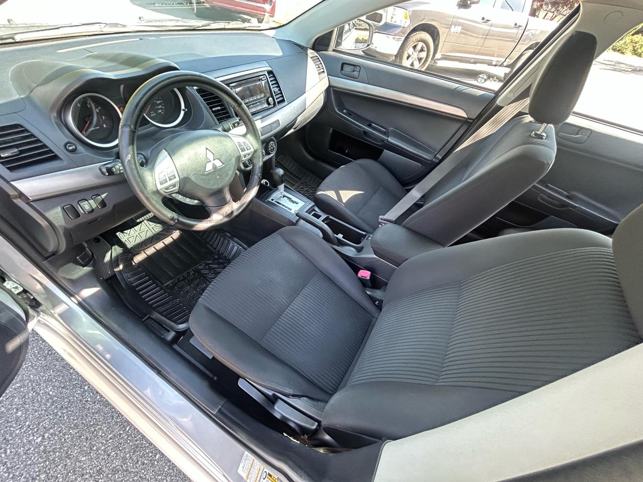 2015 Mitsubishi Lancer SE - Photo #9