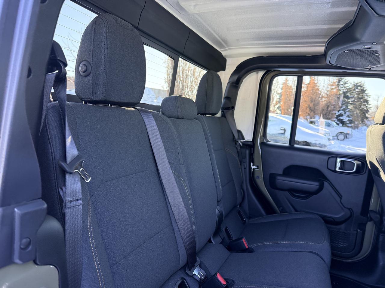 2026 Jeep Gladiator Willys 4x4 Photo