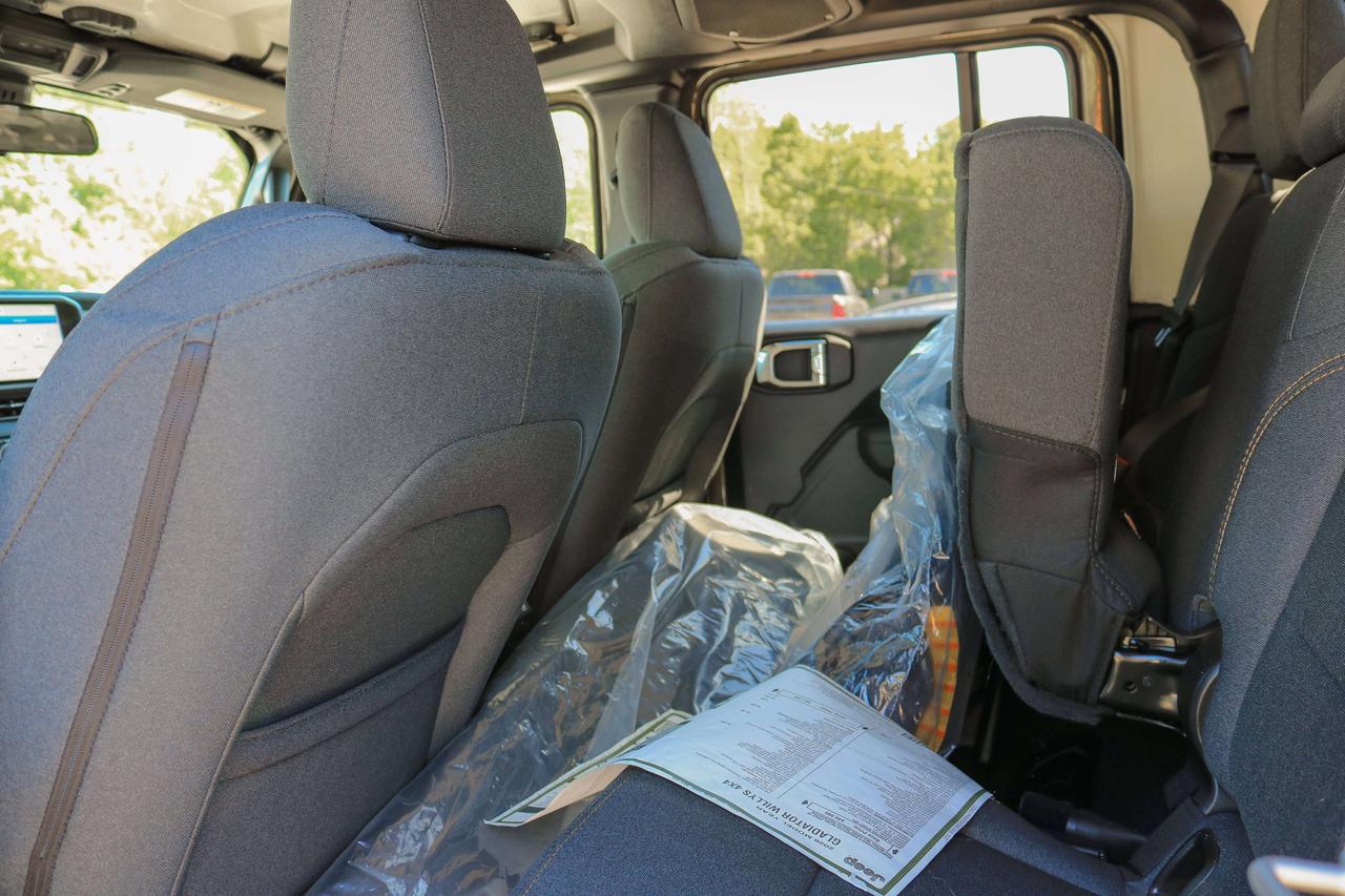 2026 Jeep Gladiator Willys 4x4 Photo