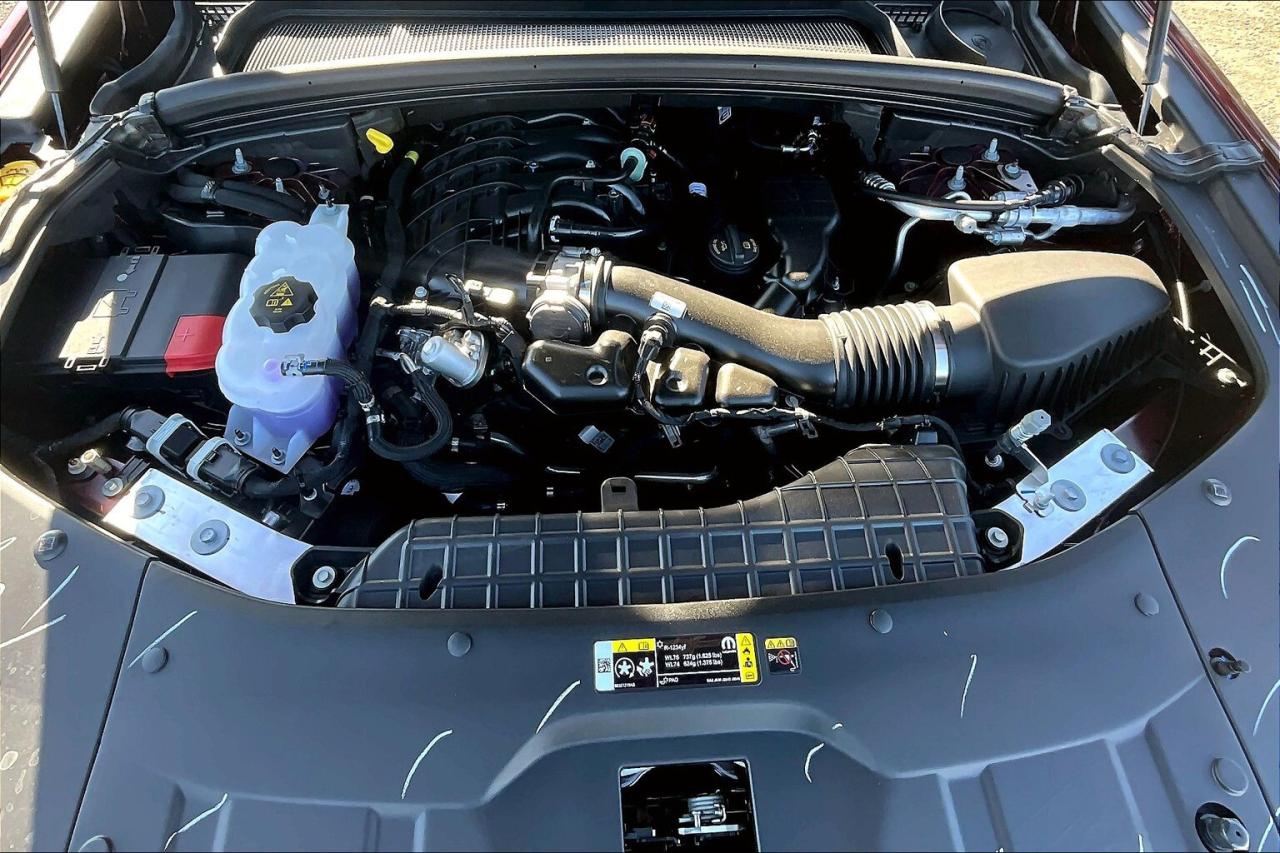 2025 Jeep Grand Cherokee ALTITUDE 4X4 | Leather | Power Sunroof | Tow Pkg Photo