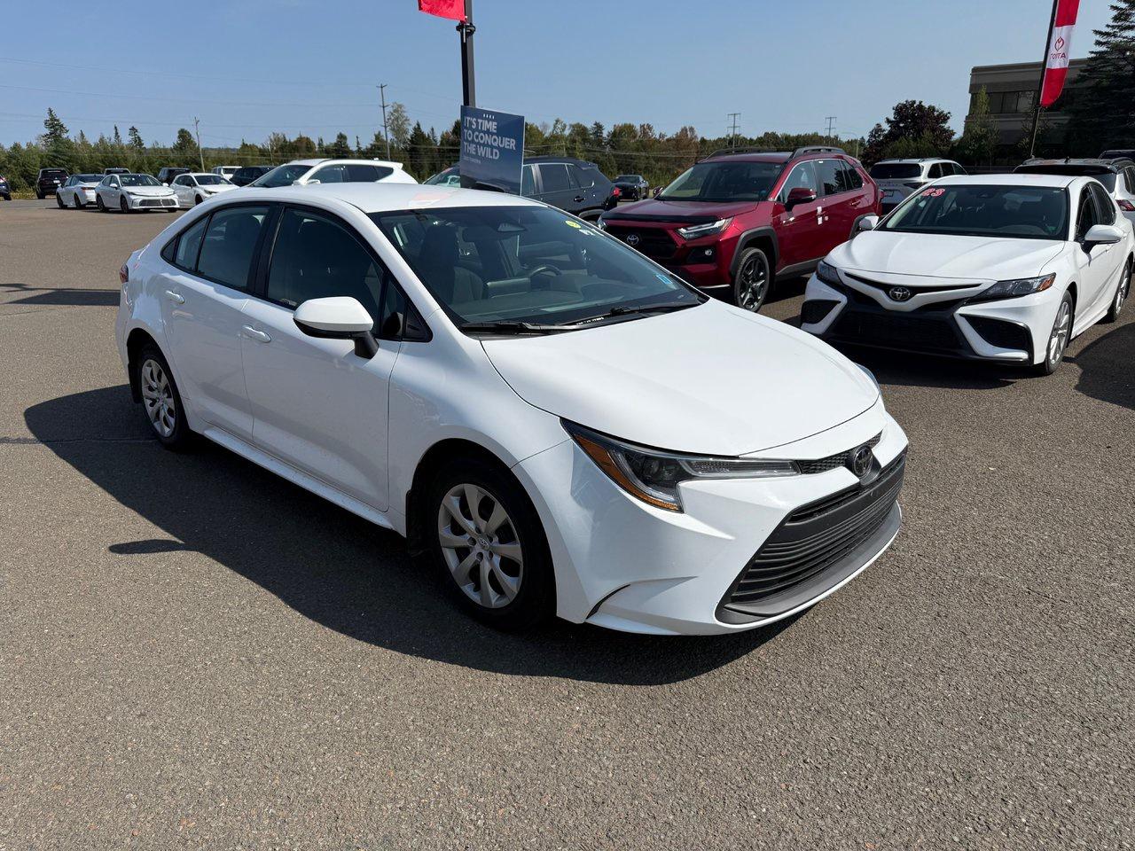 2023 Toyota Corolla LE Photo2