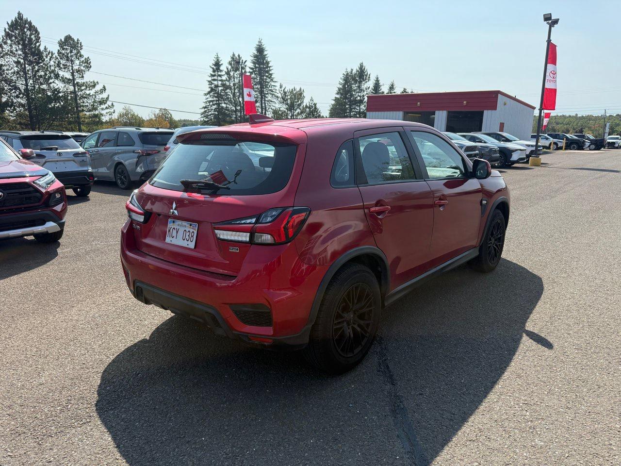 2020 Mitsubishi RVR ES Photo