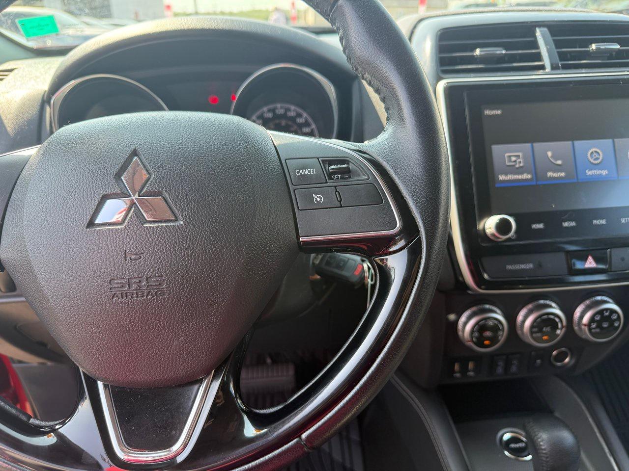 2020 Mitsubishi RVR ES Photo