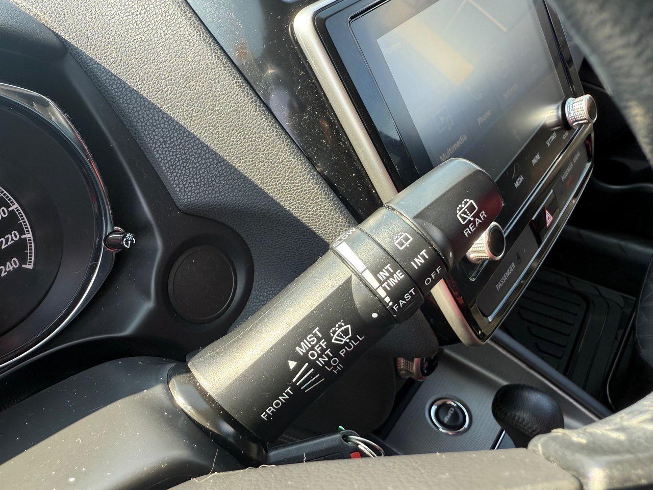 2020 Mitsubishi RVR ES Photo
